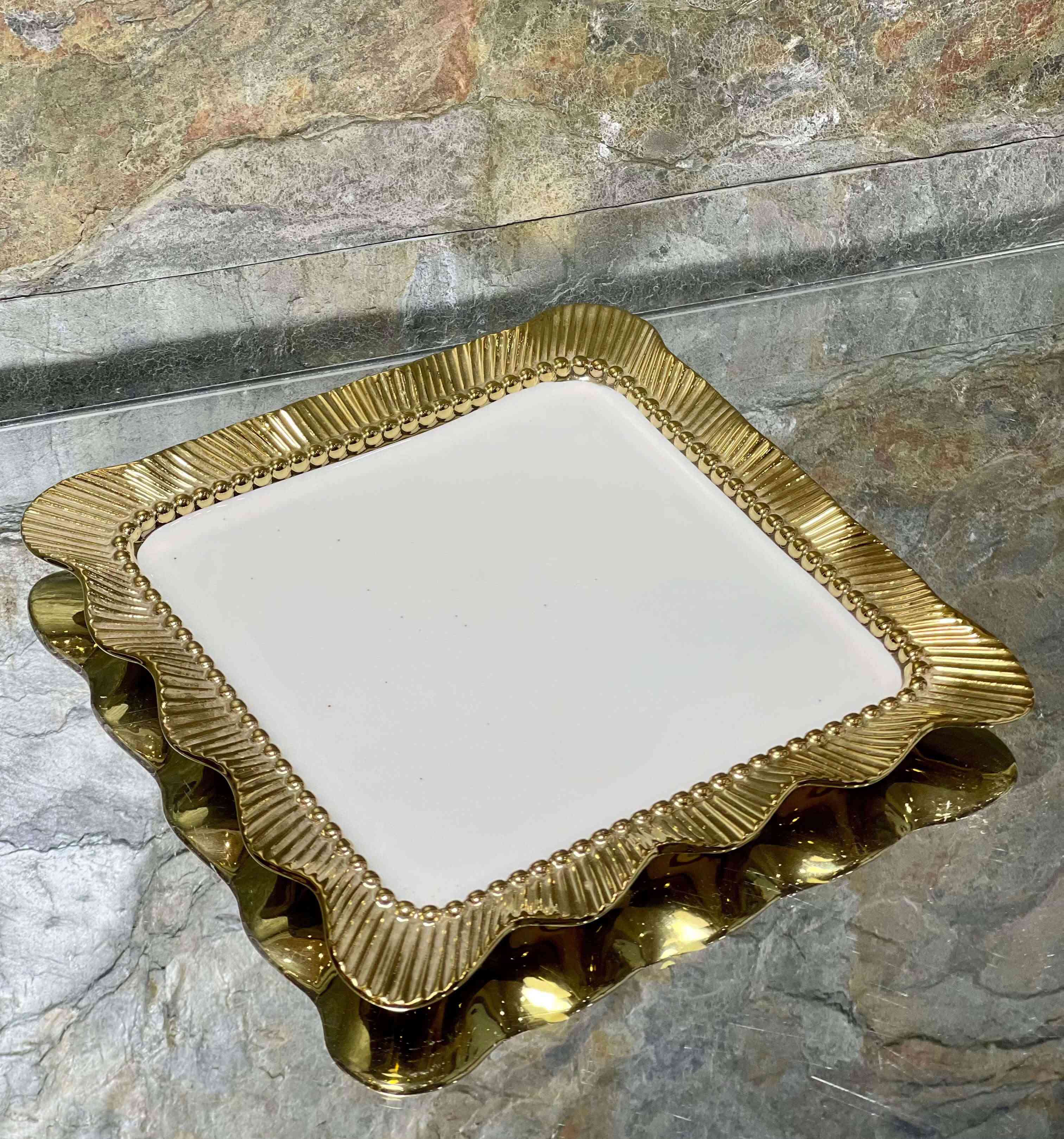 Plat de présentation Carré 23*23 cm 