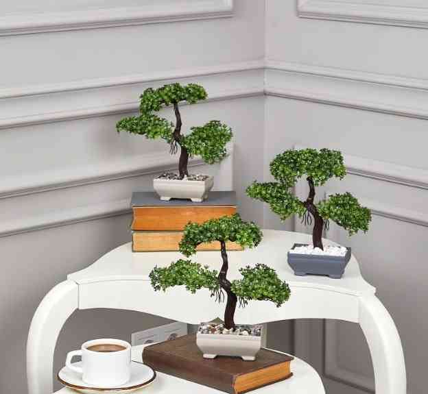 Plante artificielle en pot