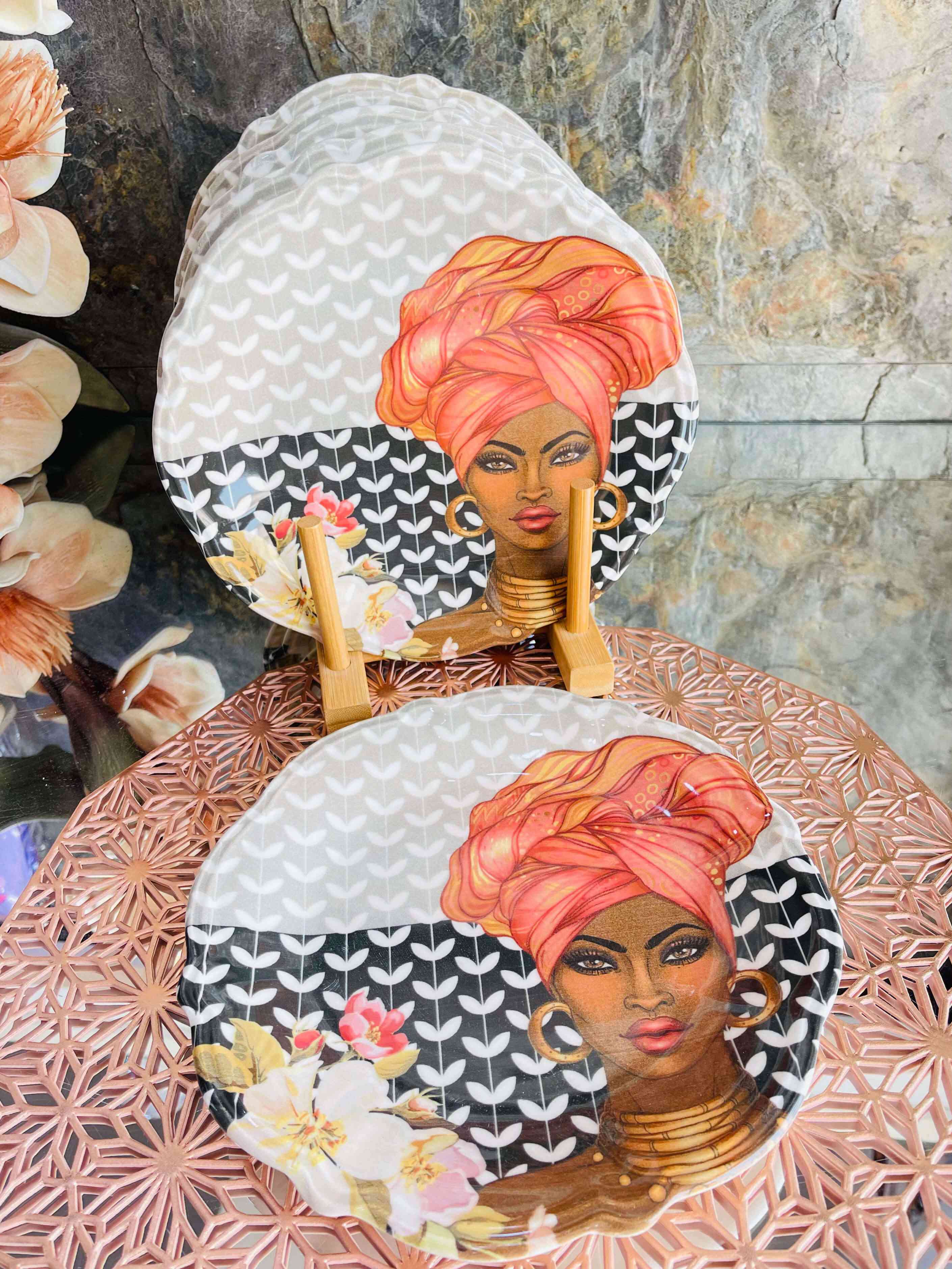 Lot de 6 Assiettes à dessert décorative en porcelaine- Design femme africaine - plat 21cm